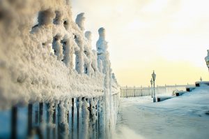 Winterlicher Vorhof Russland